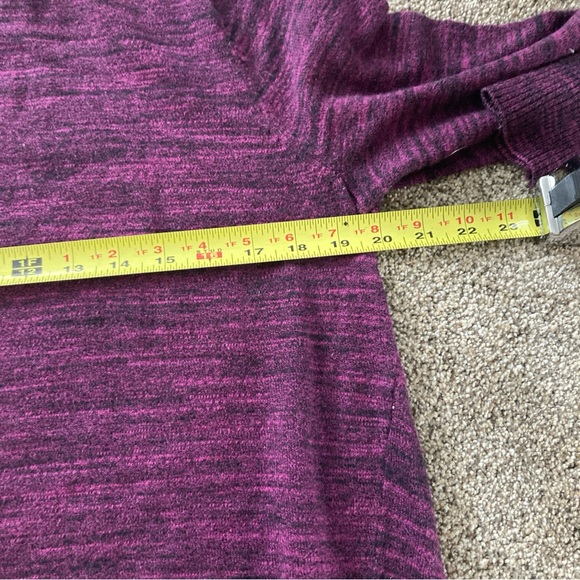 LOGO by Lori Goldstein Sz Sweater M Purple Black Marled Knit Shark-bite V Neck - Picture 4 of 5